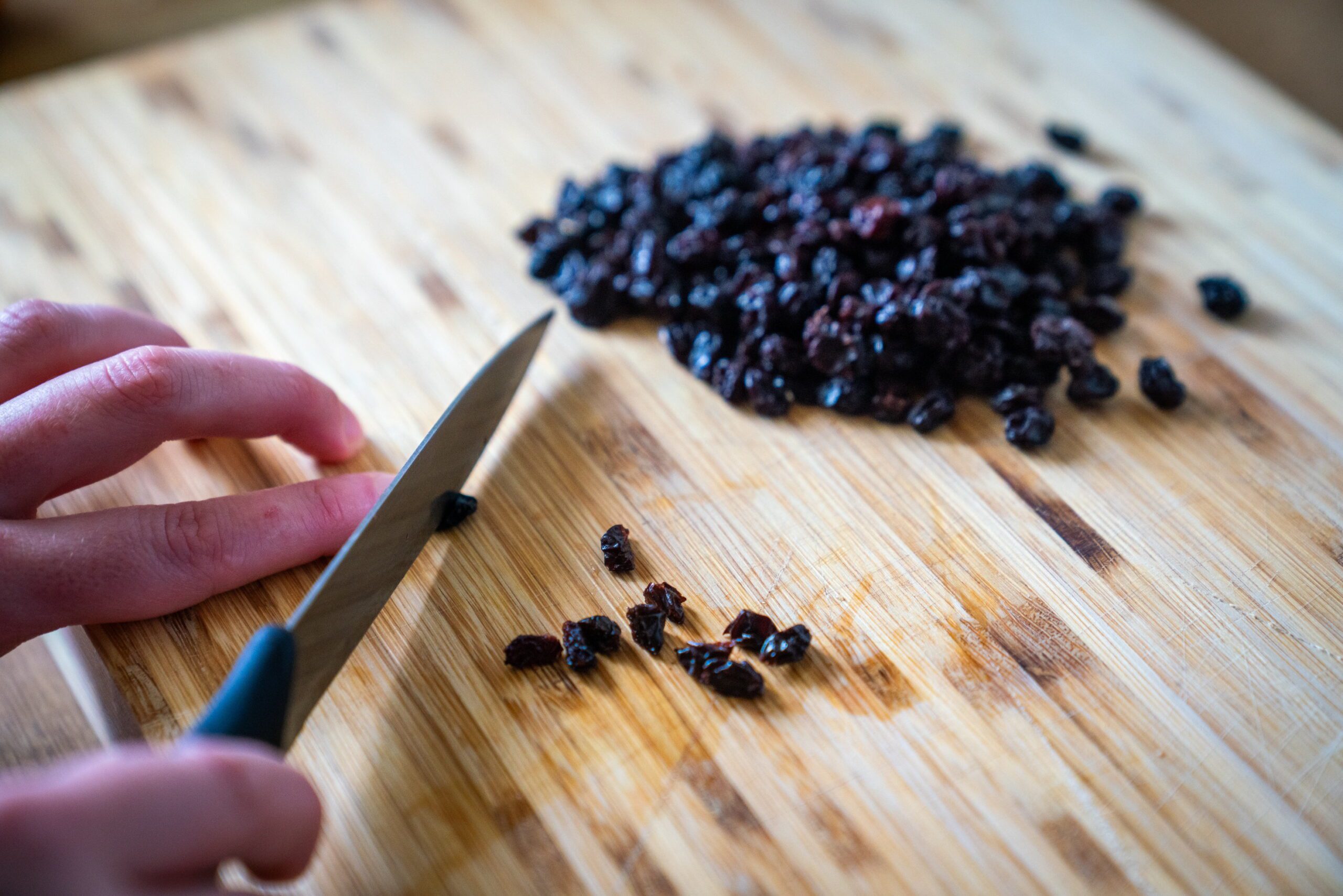 Pre-school bans white bread and says raisins must be cut in half