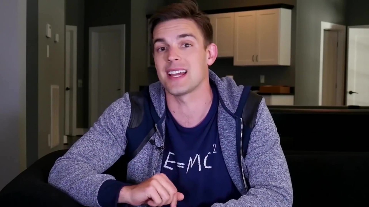 MatPat shows how Team Theorists runs the office (part 1)