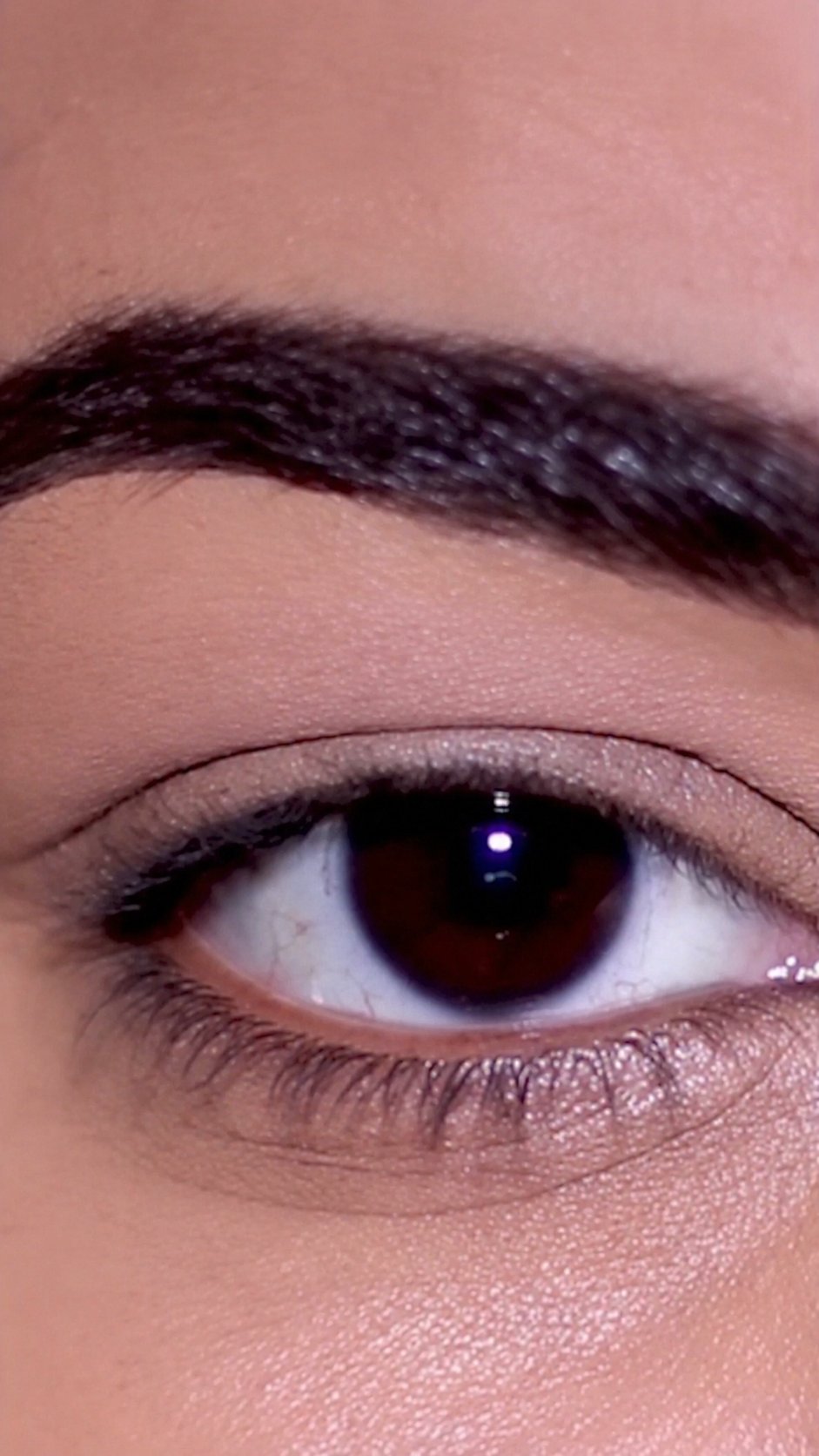 Invisible eyeliner for hooded eyes
