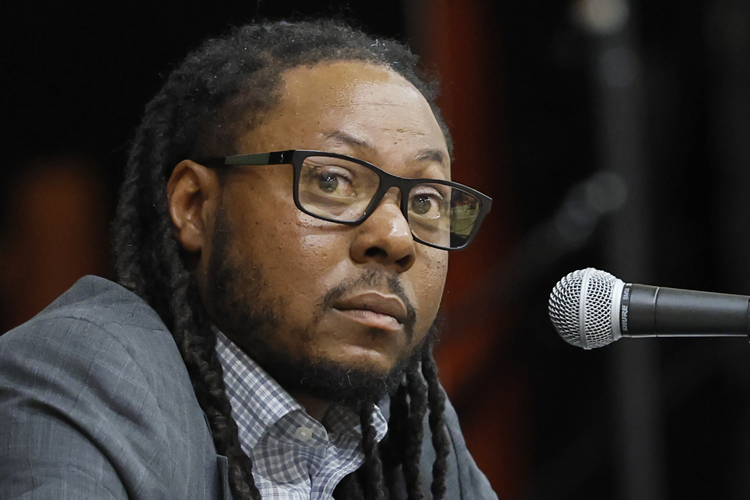Philadelphia looks to dramatically restrict where stores can sell ...