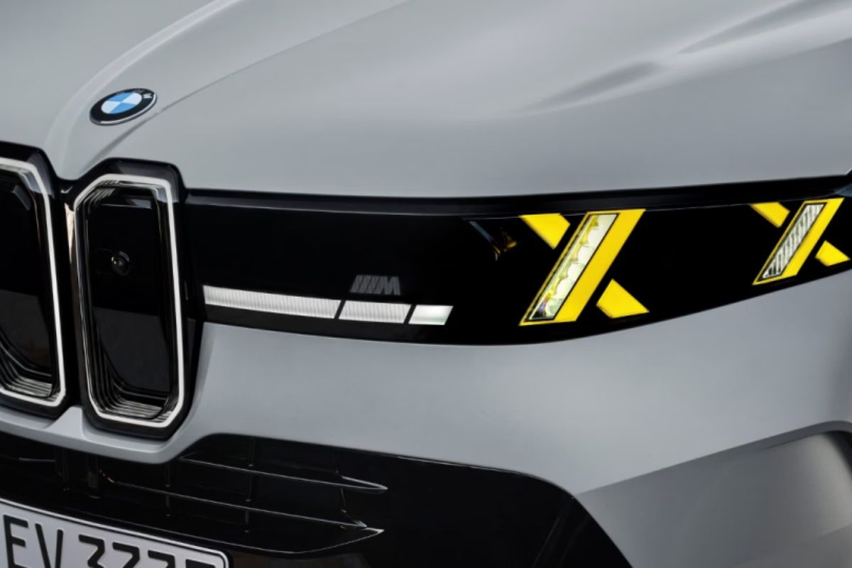 BMW, ufficializzati i prezzi della X5 plug-in e della iX5 da 850 km