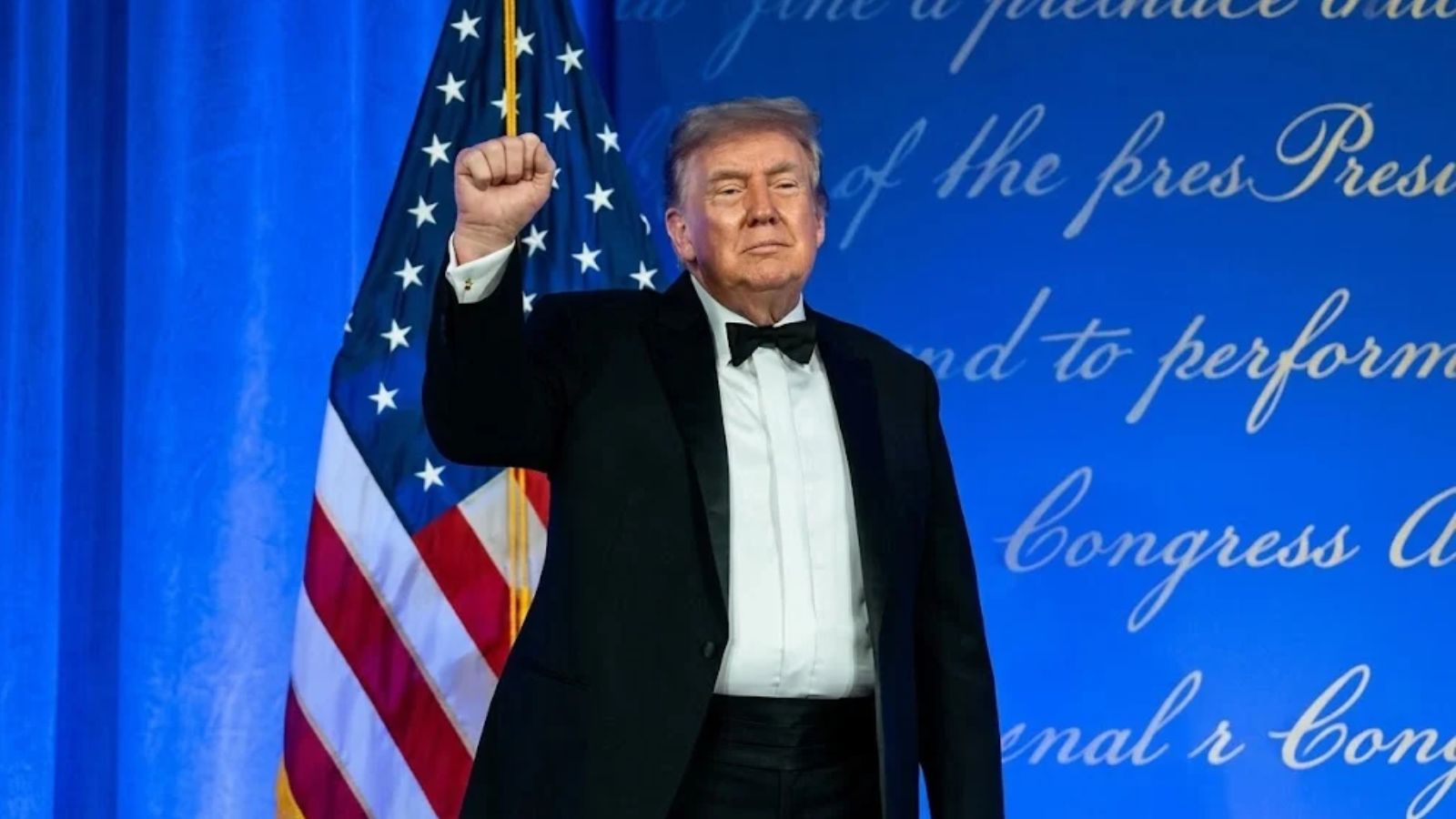 Trump's Alaska rally video shows Secret Service agent reaching for his ...