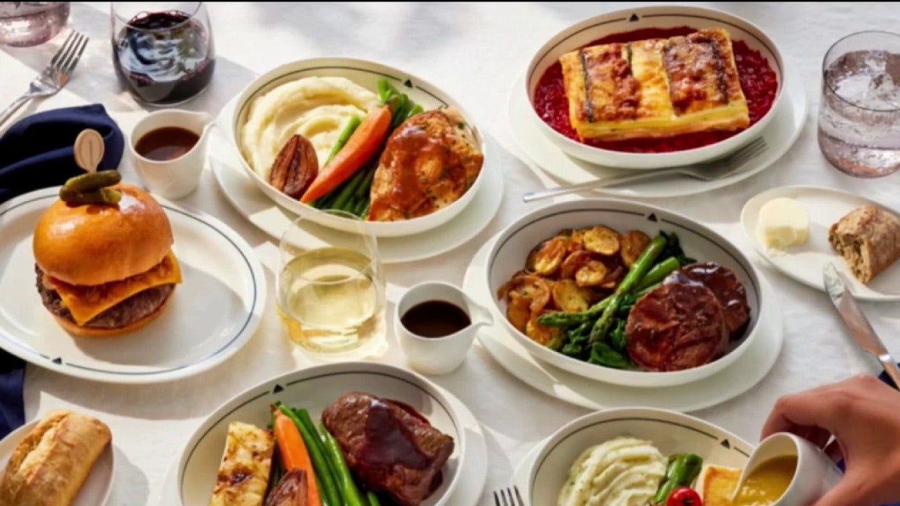 Delta revamps luxury dining as United courts elite flyers