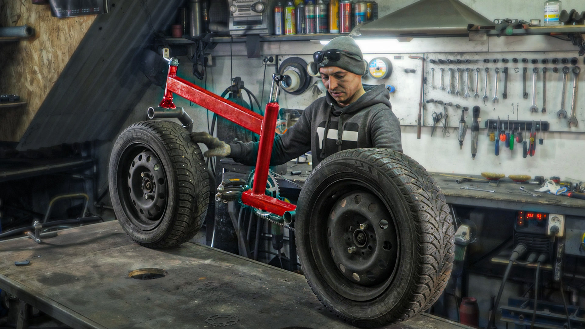 How to build an unusual DIY bicycle using car wheels