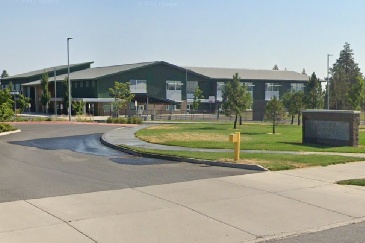 Multiple victims after gunman opens fire at Oregon elementary school