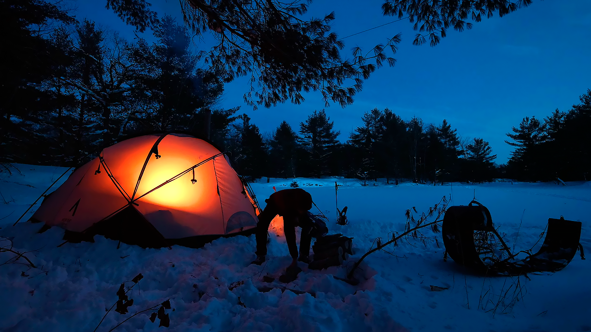 Solo winter camping at -30°C, Canada