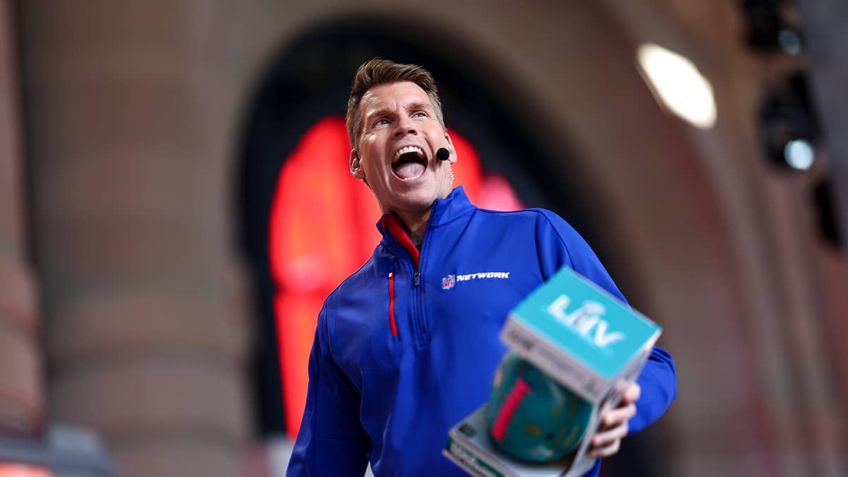 Longtime host Scott Hanson hints at leaving NFL RedZone