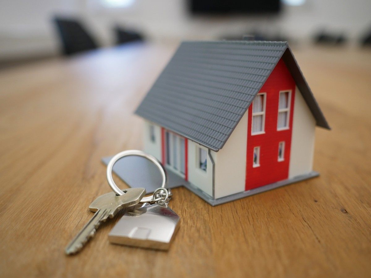 Faulkner: How to choose between fixed or variable mortgage rates