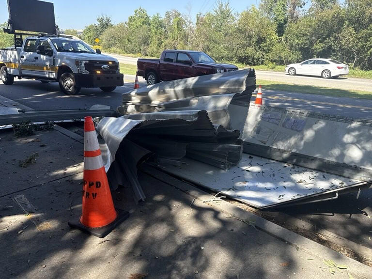 A pumpkin spill off the Ravenel Bridge is clogging traffic in Mount ...