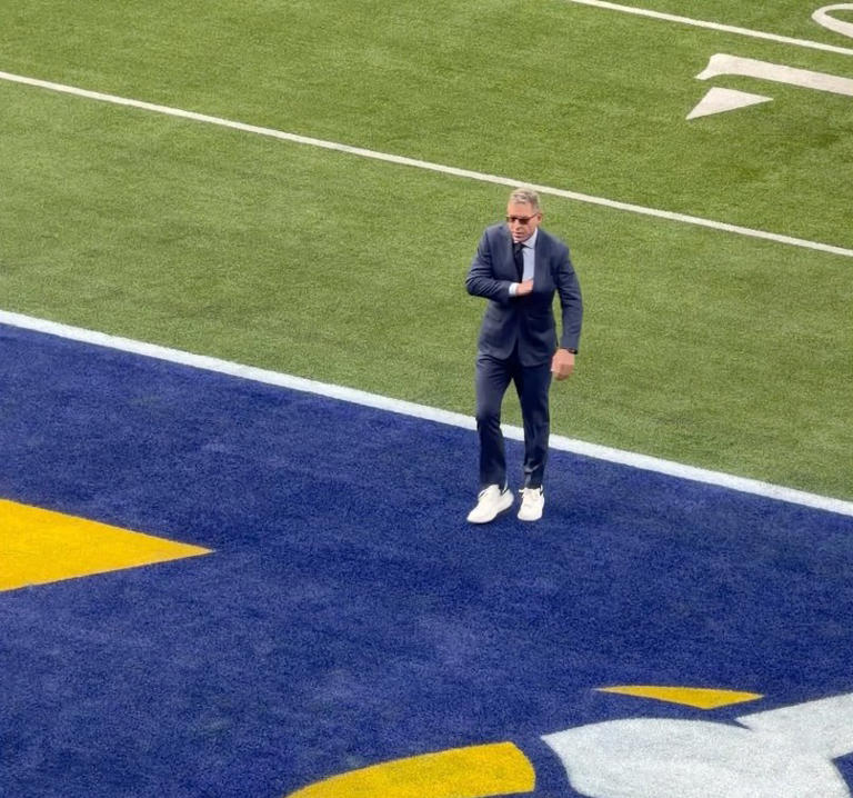 Pregame videos surface of Troy Aikman, Joe Buck amid $108 million ESPN ...