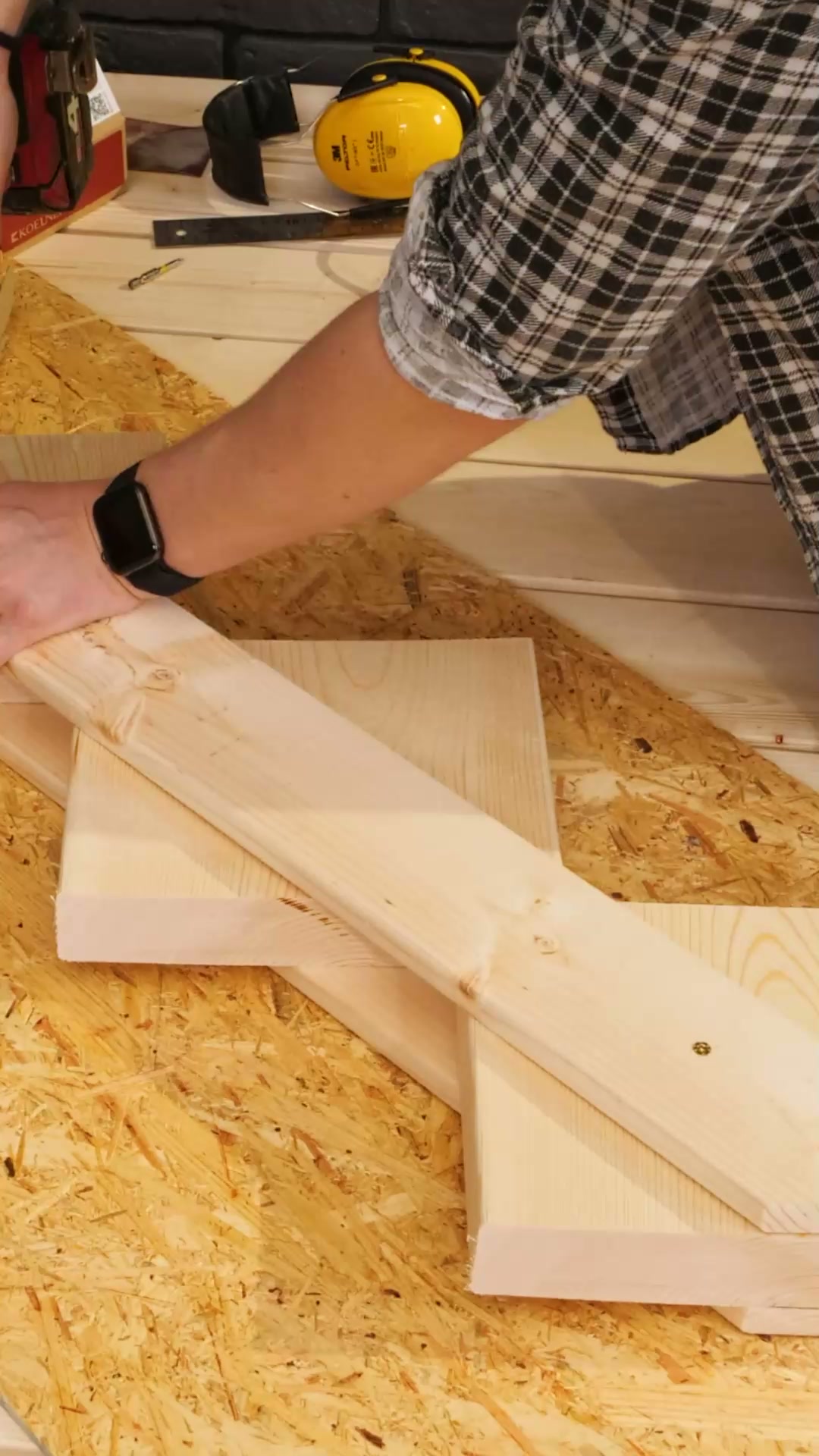 Building a small backyard deck staircase from scratch