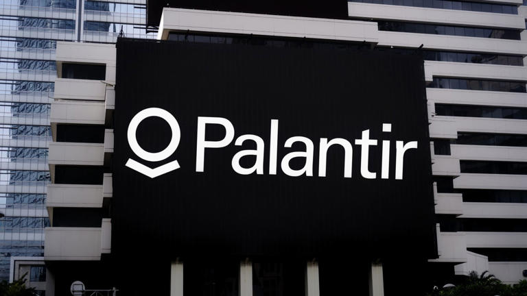 A new bullish note on PLTR stock ignores major threats