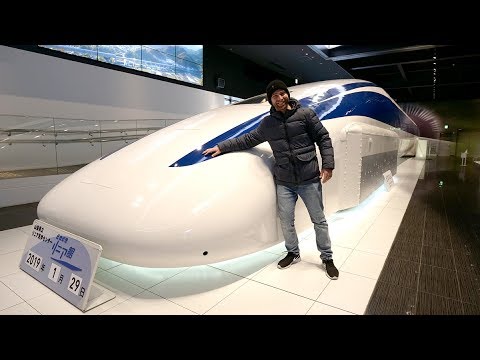 Riding Japan's fastest maglev train at over 500 km/h!