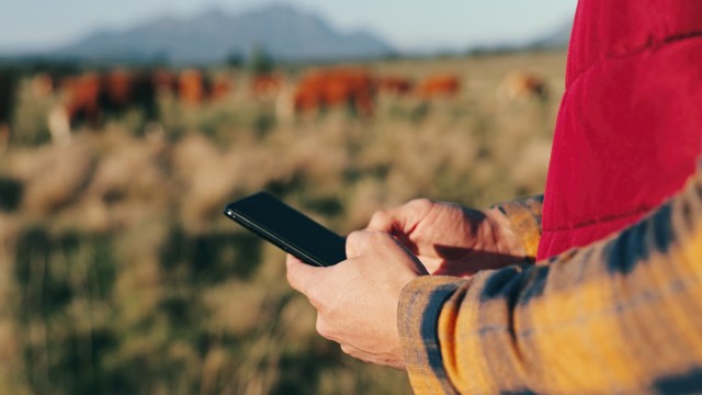 New Zealand farmers warn 3G switch-off created dead zones across much ...