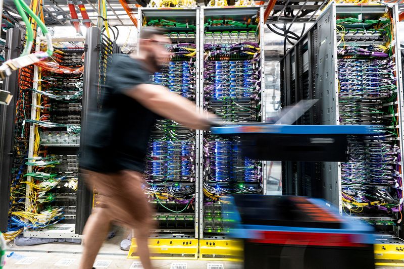 Analysis-Market selloff, rising rates test AI data centre deal boom
