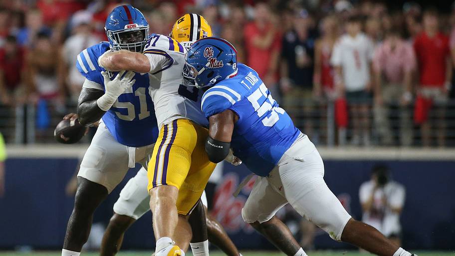 Pete Golding offers rare praise for Ole Miss' offensive line