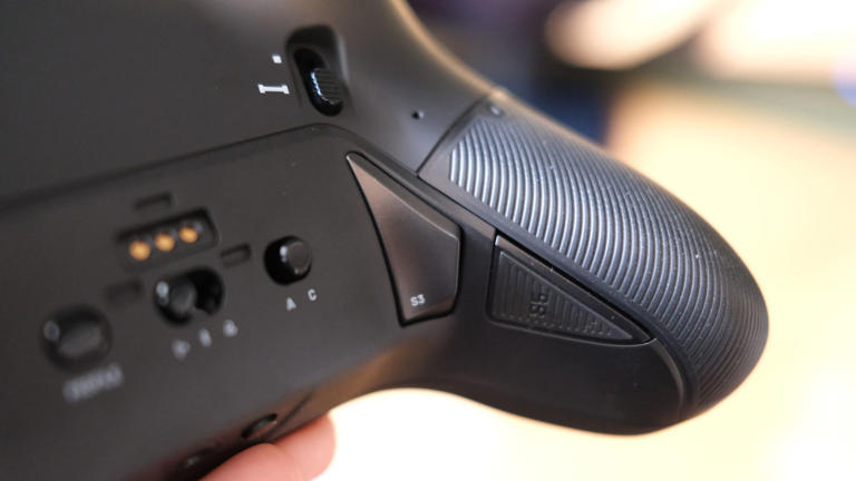 This surprise pro PS5 controller reminds me of the PS4, in the very ...