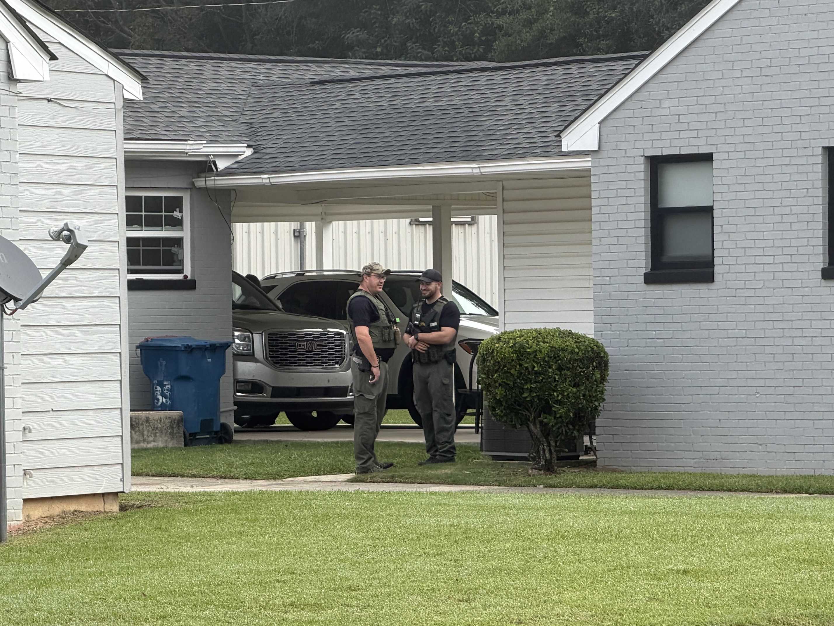 Multiple agencies raid Glennville Housing Authority as GBI investigates ...