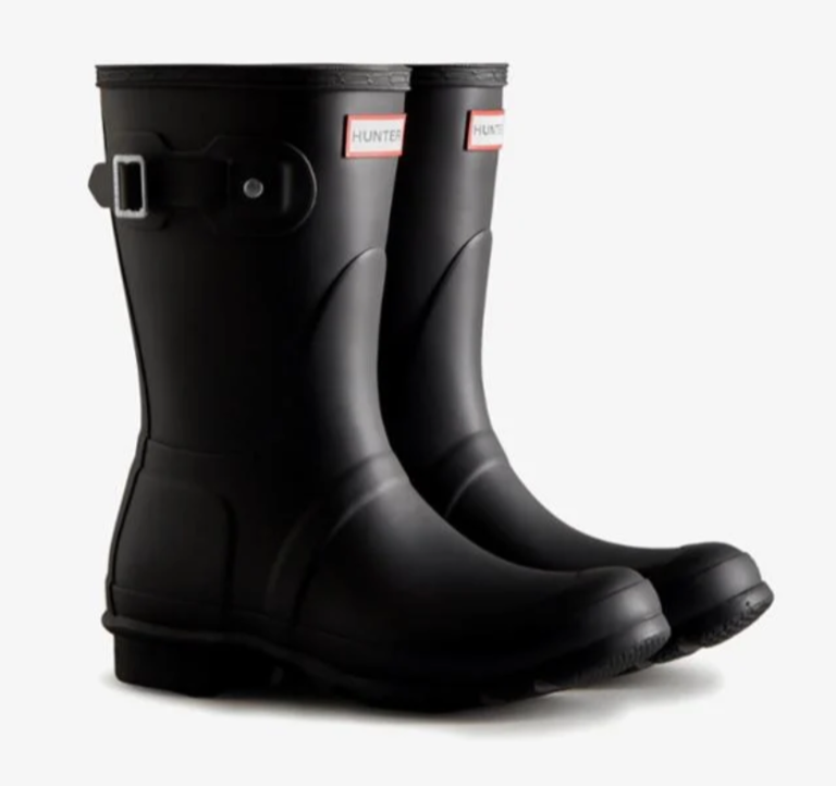 9 women's boots to transition from fall to winter