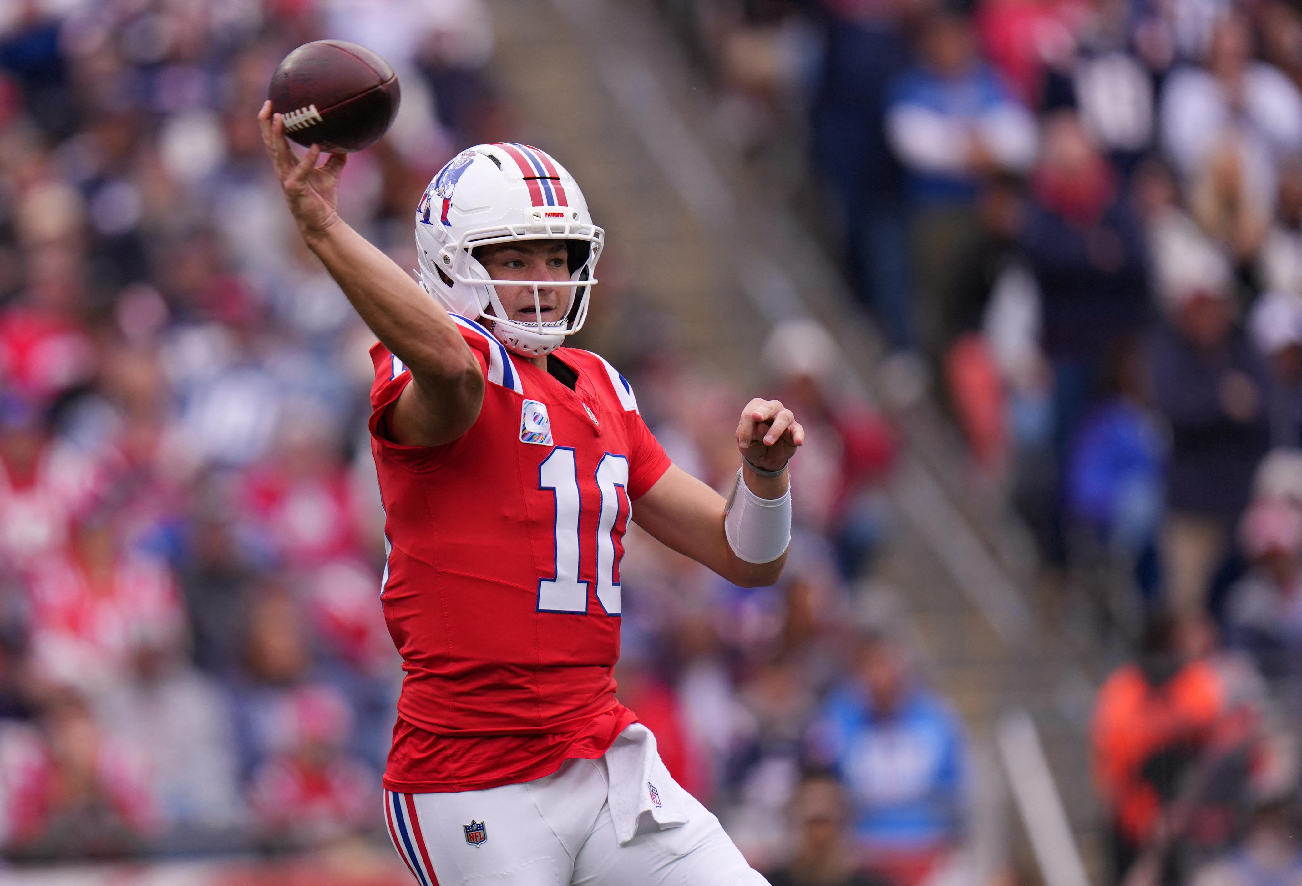 Drake Maye practices in full Thursday