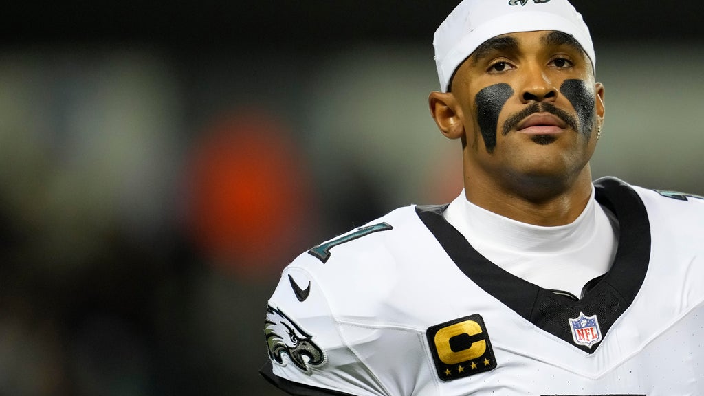 Eagles QB Jalen Hurts out for season after blood clots discovered in ...
