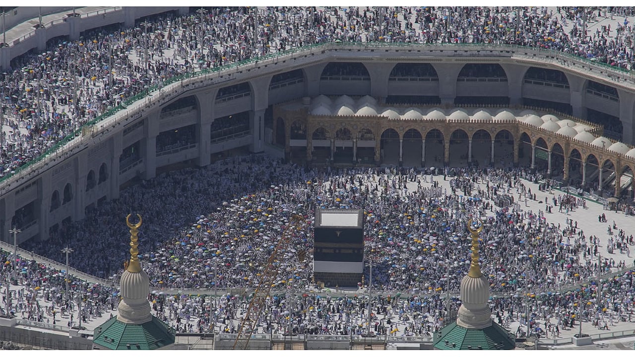 Saudi Arabia executes two Bangladeshis over immoral act in Makkah mosque