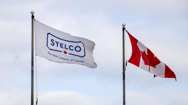 Ottawa gives Stelco 15 days to reverse Hamilton layoffs or face lawsuit
