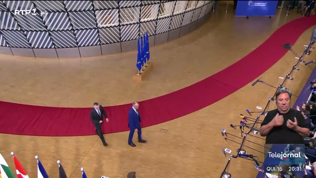 Luís Montenegro critica acordo Trump-Putin: 