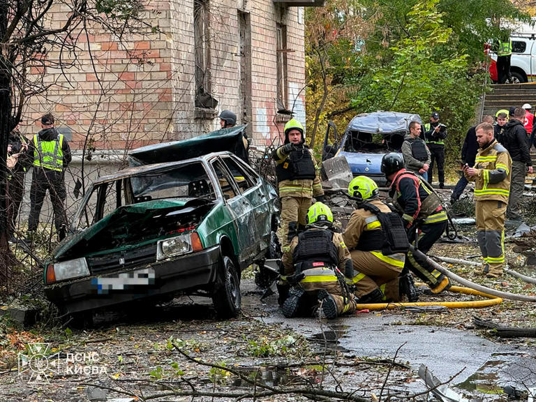 Ukraine abandons truce and attacks Russian oil refinery as Zelenskyy ...