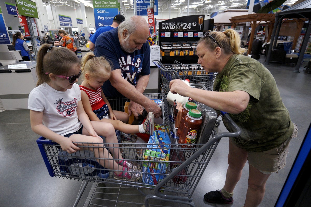 How the 'Walmart effect' is a warning sign for the American economy