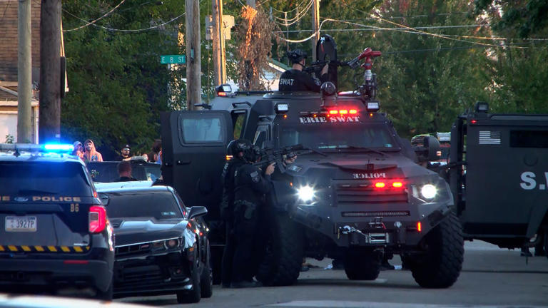 Pennsylvania man who killed family had controlled their movements and ...
