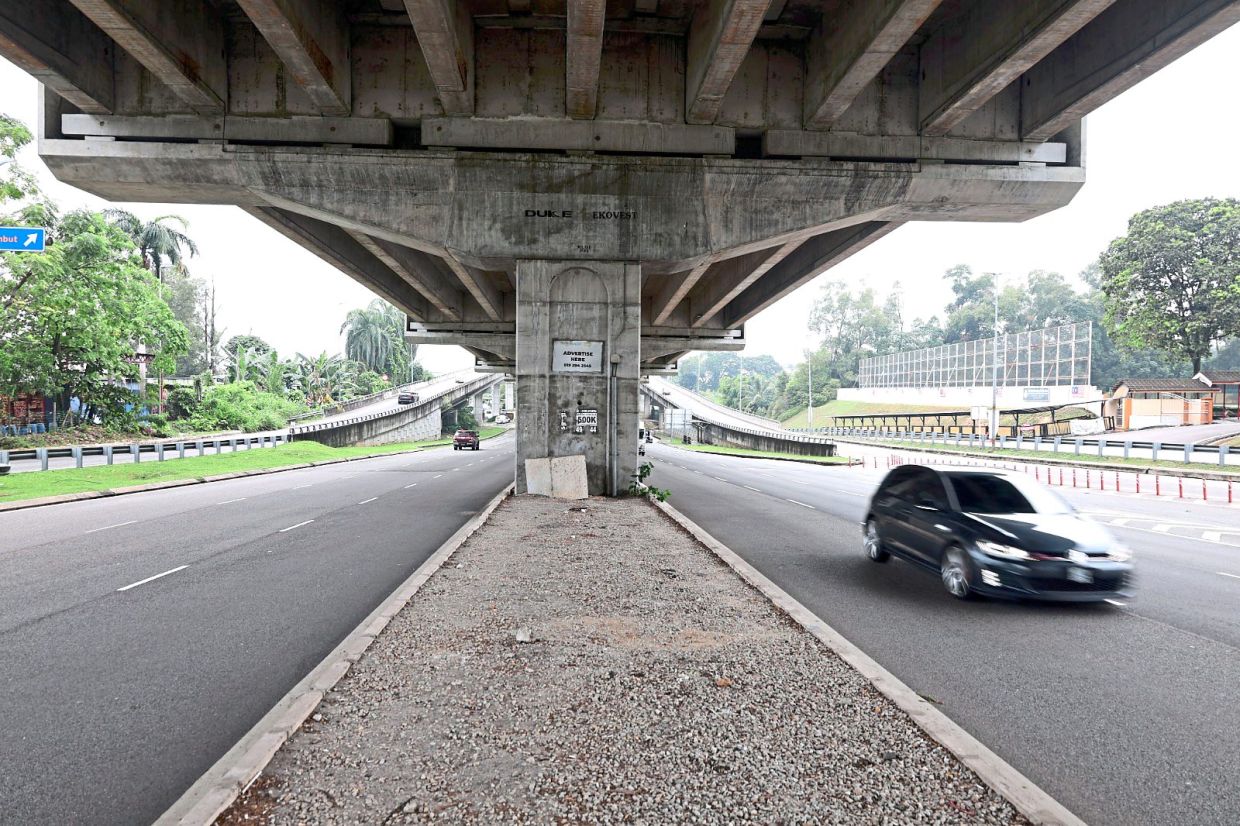 DBKL urged to improve lighting, landscaping under highway flyover
