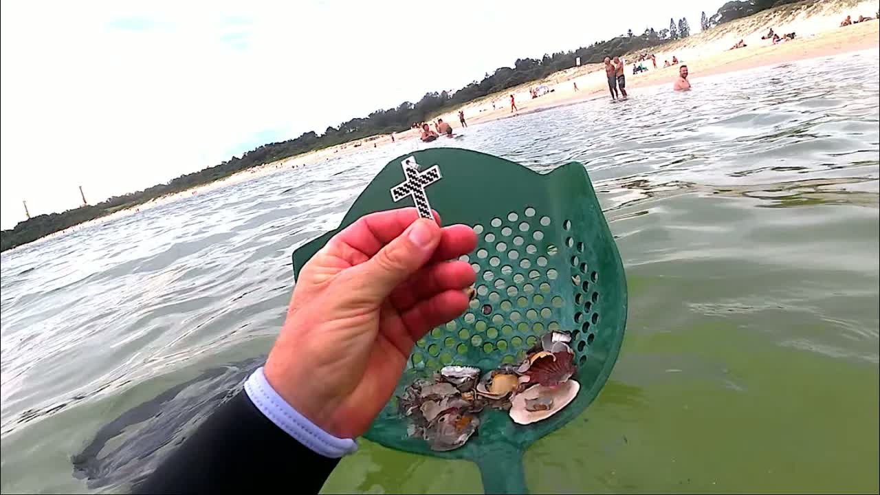 Michael Oliver finds multiple gold rings metal detecting at popular ...