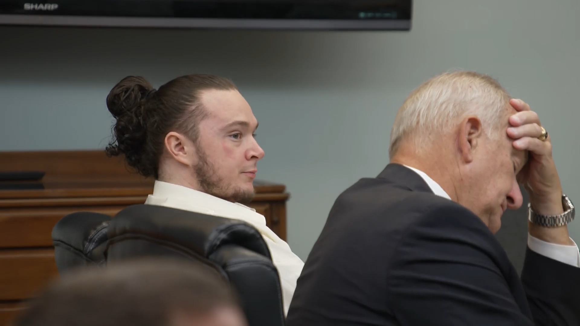 Frustrated judge declares mistrial in murder case after juror's report ...