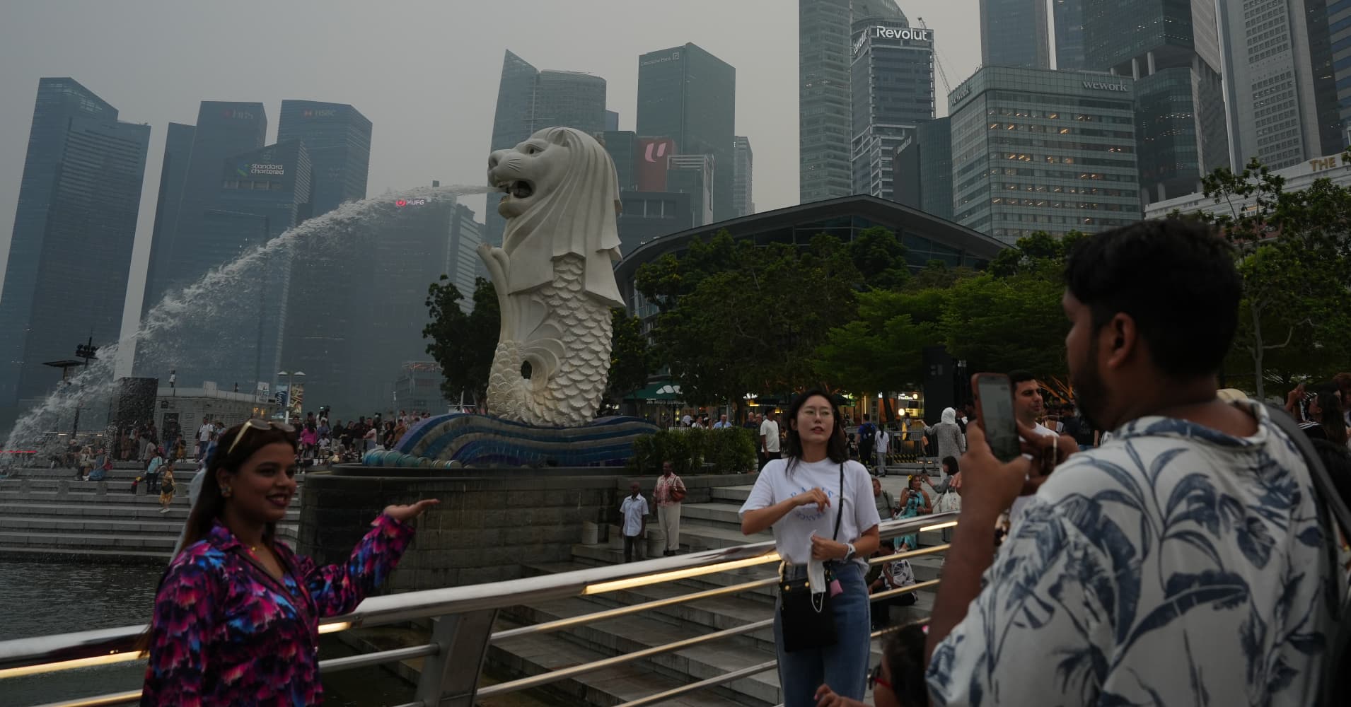 Gasping for clean air: Singapore battles relentless haze as Prime ...