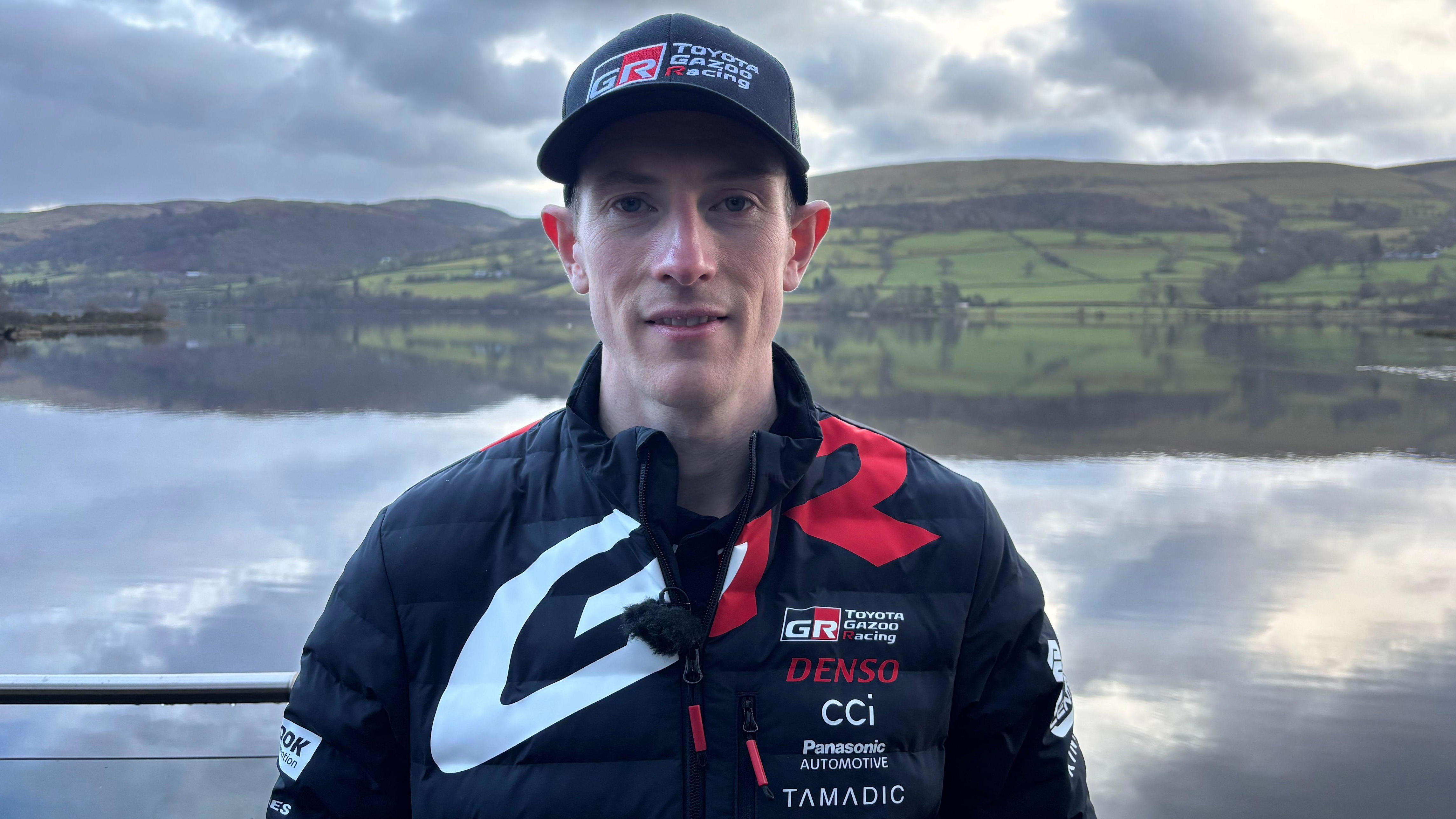 Rally champion gets hero's welcome in home county