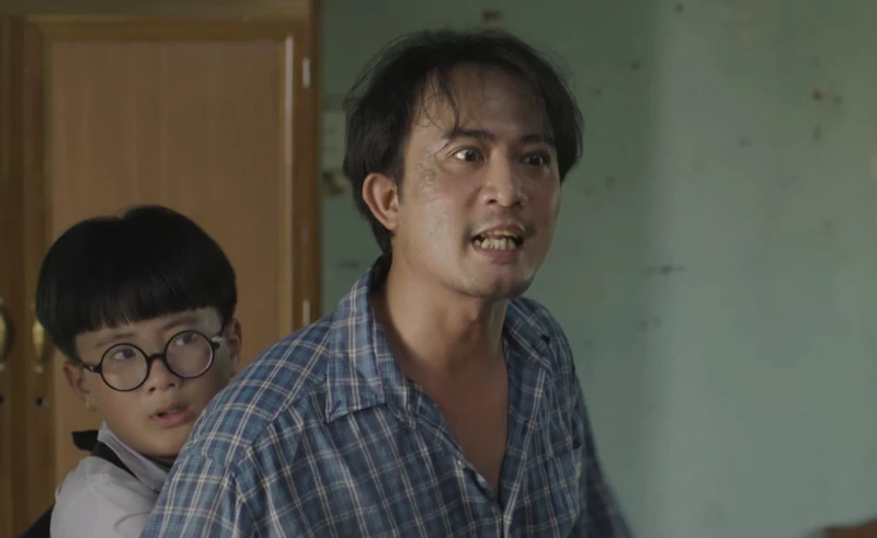 Doãn Quốc Đam xin lỗi Huyền Lizzie