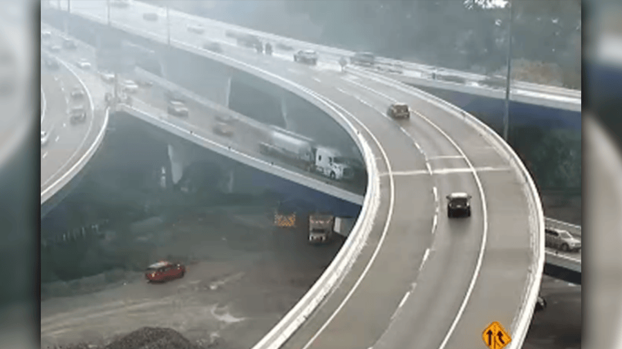 One dead, two injured after vehicle goes off interstate in Charleston