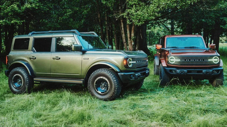 You can now buy a new Ford Bronco with a 380 HP turbo V6