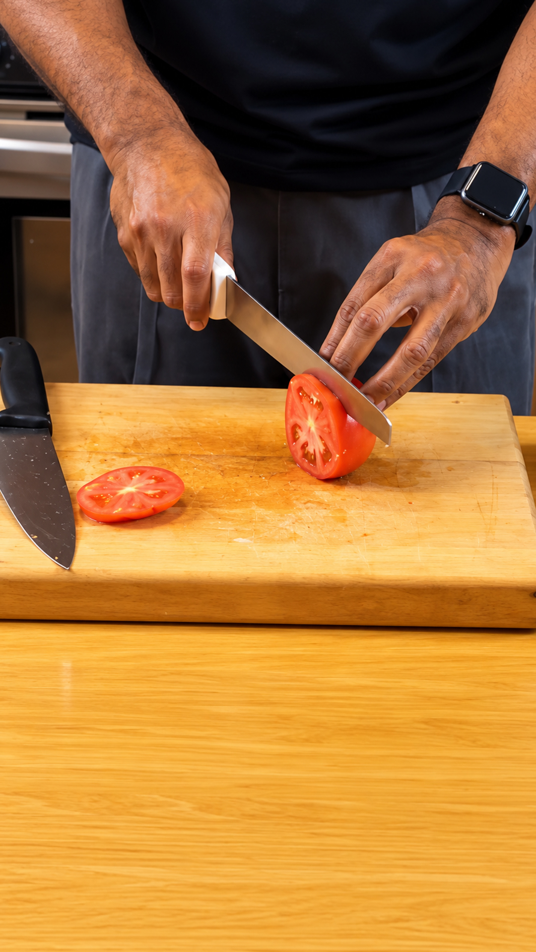The kitchen knife habit beginners need to stop before preparing ingredients