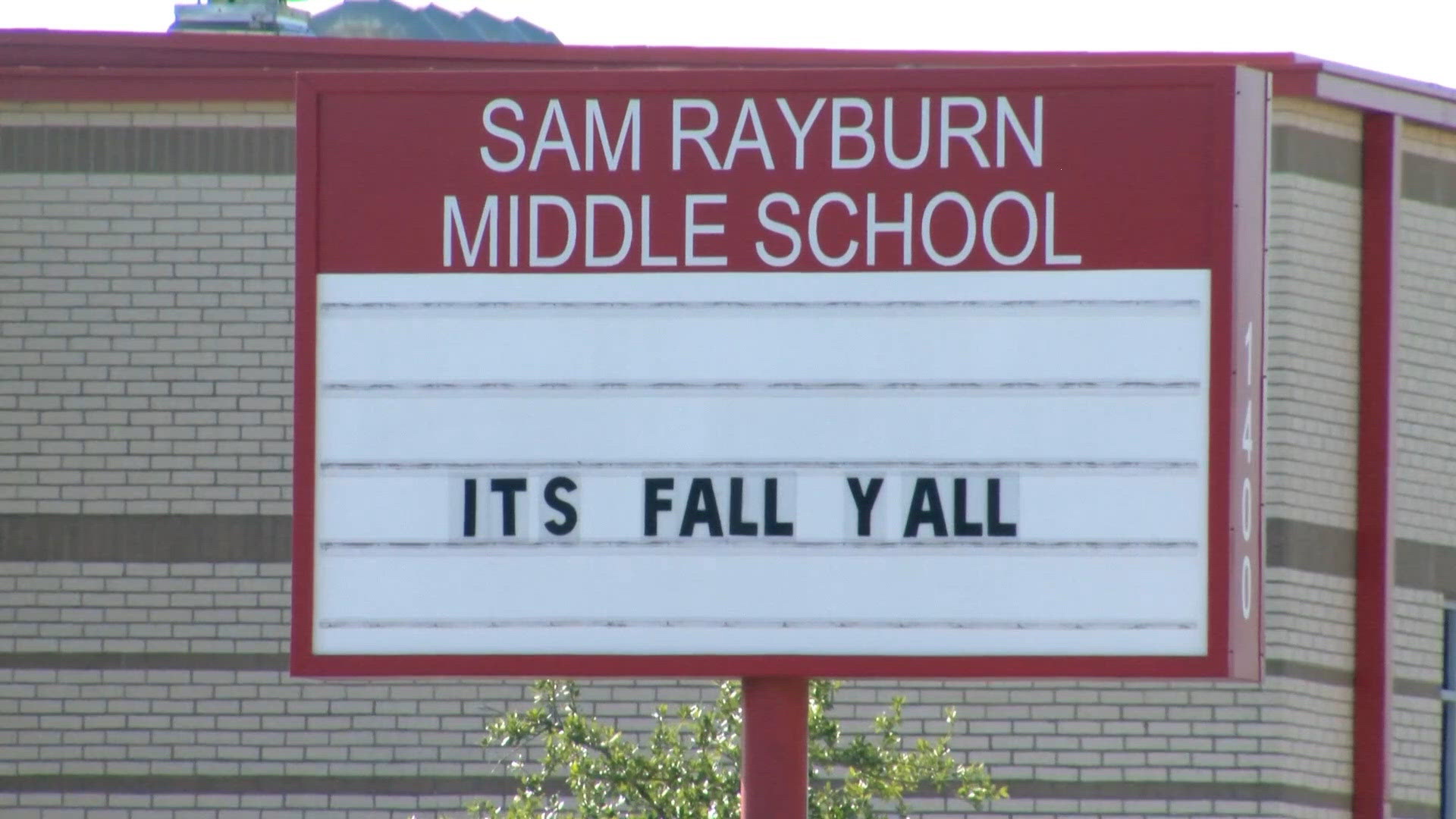 Northside ISD substitute teacher accused of threatening to call police ...