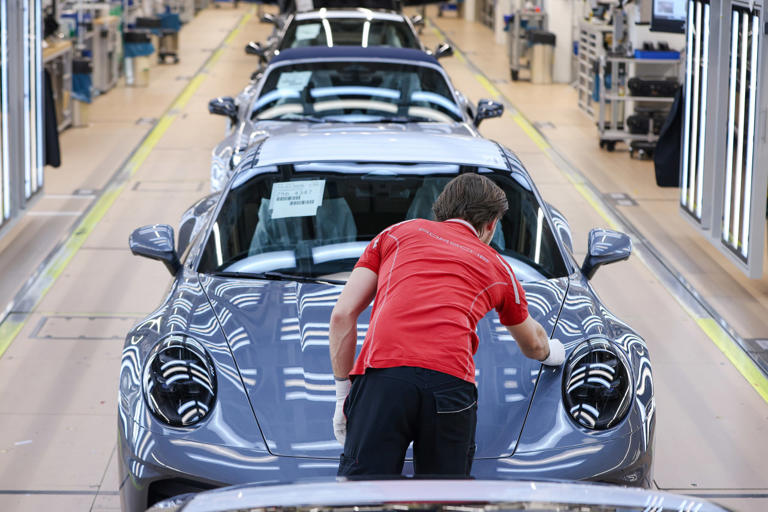 Auto & transport roundup: Market talk