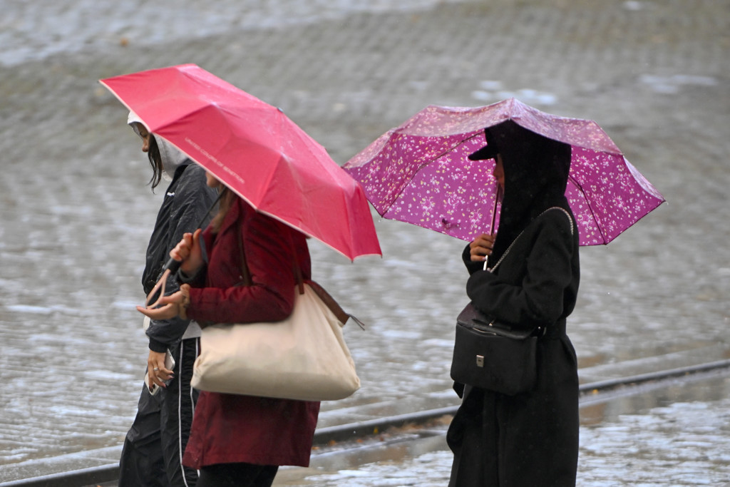 Regen en buien maken voorlopig einde aan fraai herfstweer