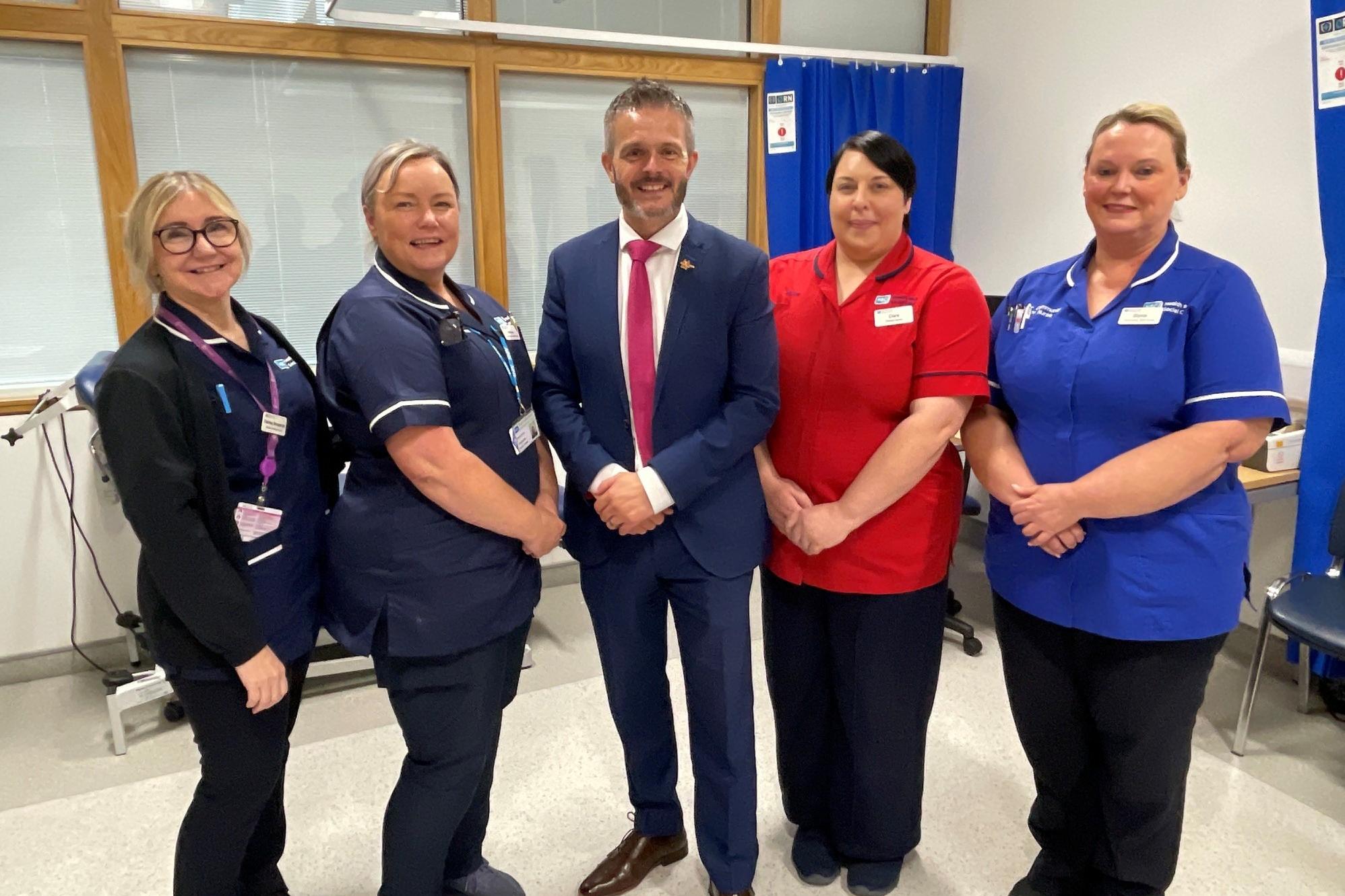 Health minister pays a visit to Lagan Valley Hospital to congratulate ...