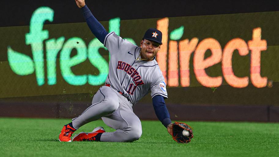 Two Astros players named 2026 Gold Glove finalists