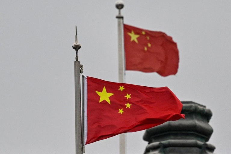 China says can 'easily win' confrontation with Philippines
