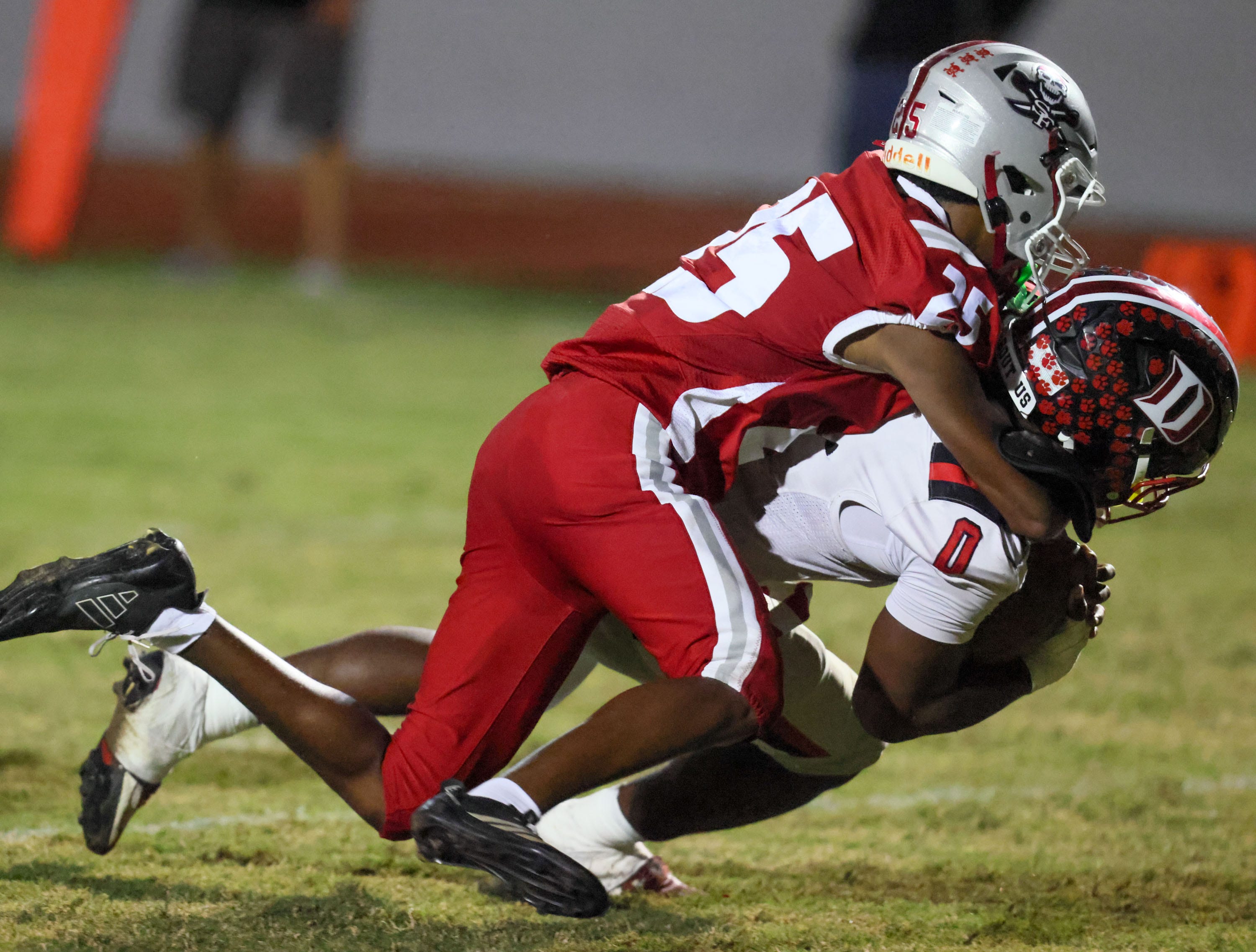 Santa Fe football killed by lethargic play, penalties in district title ...