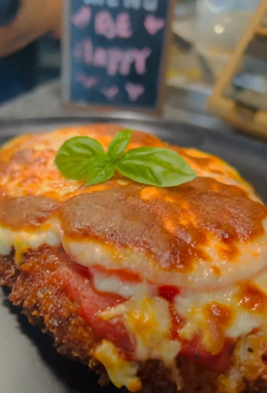 Milanesa de pollo crujiente y dorada