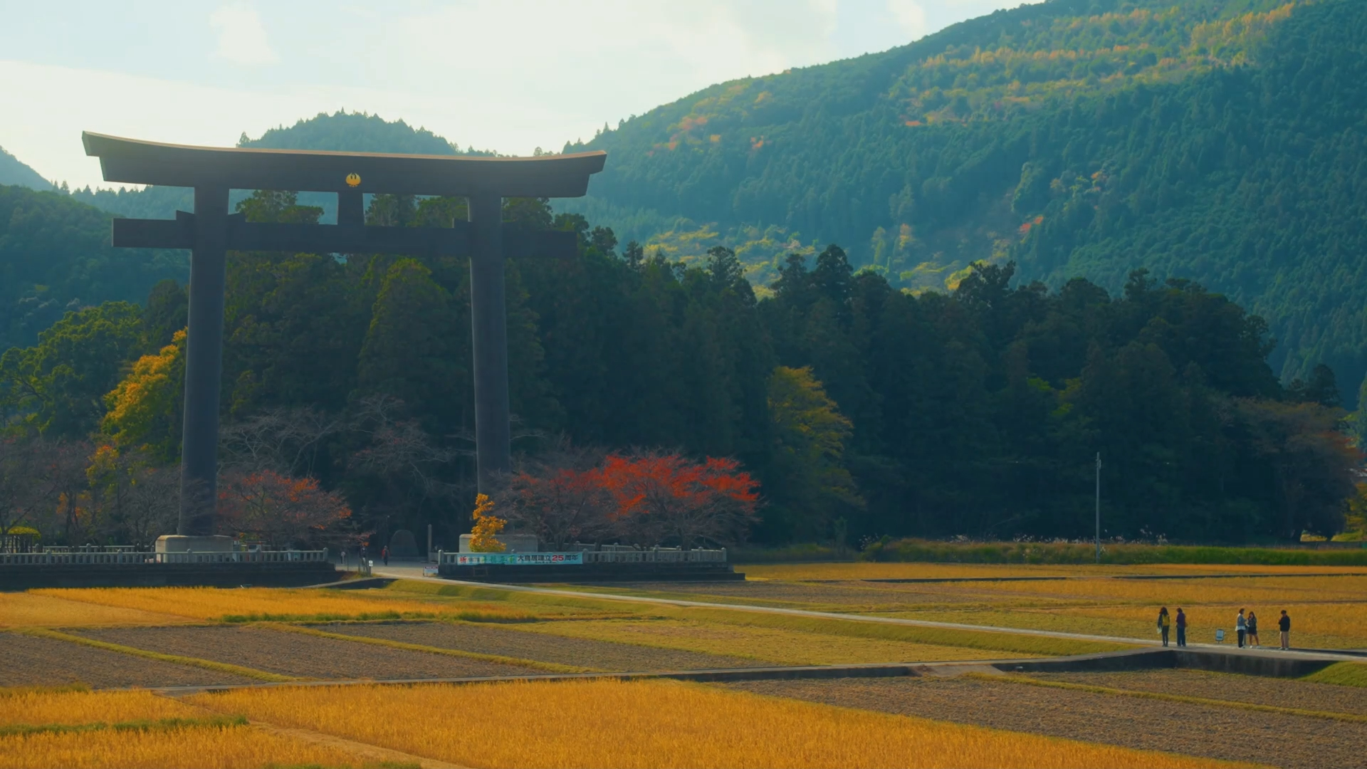 Ice cold plunge & natural hot springs in Japan’s riverbanks