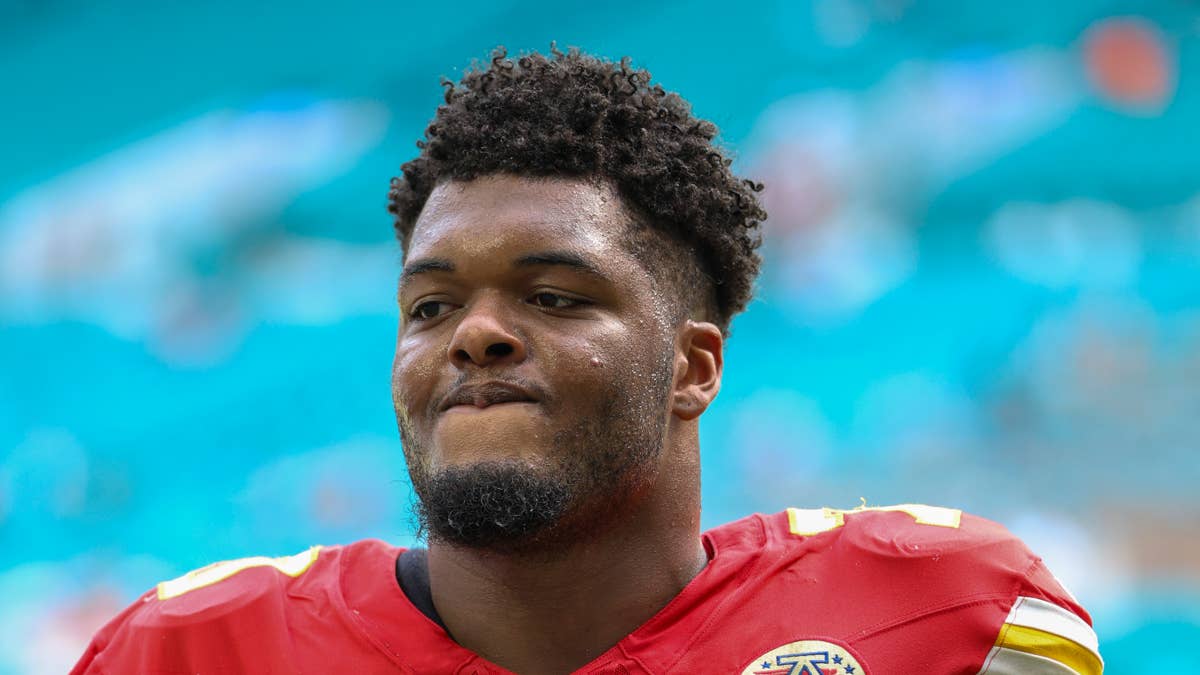 Josh Simmons’ return sets up a bigger Chiefs tackle decision